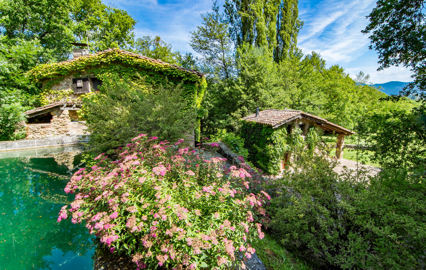 Casa principal y casita