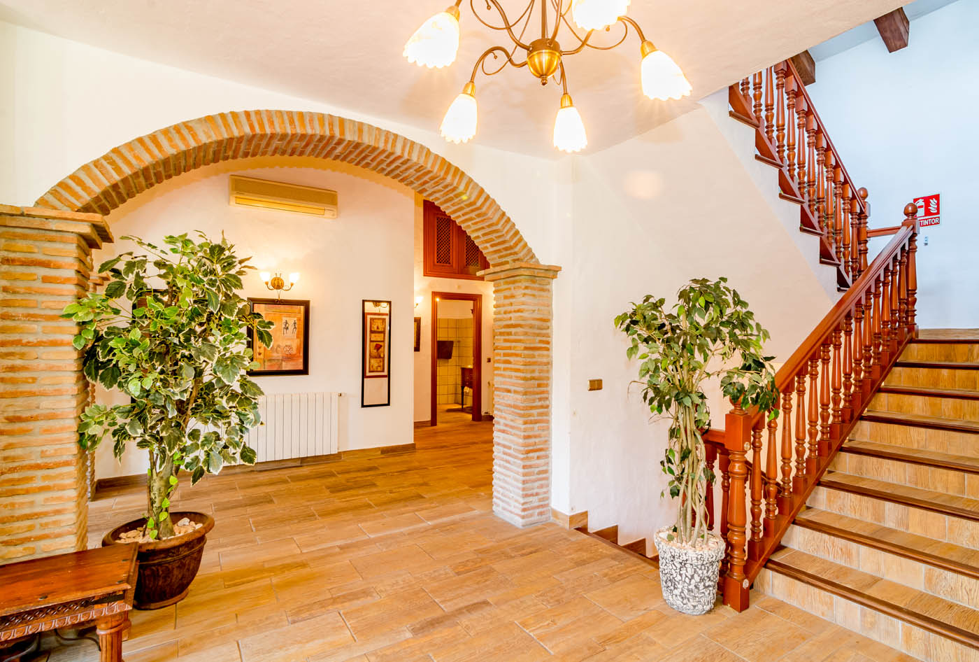 Escaleras a la habitación de la torre