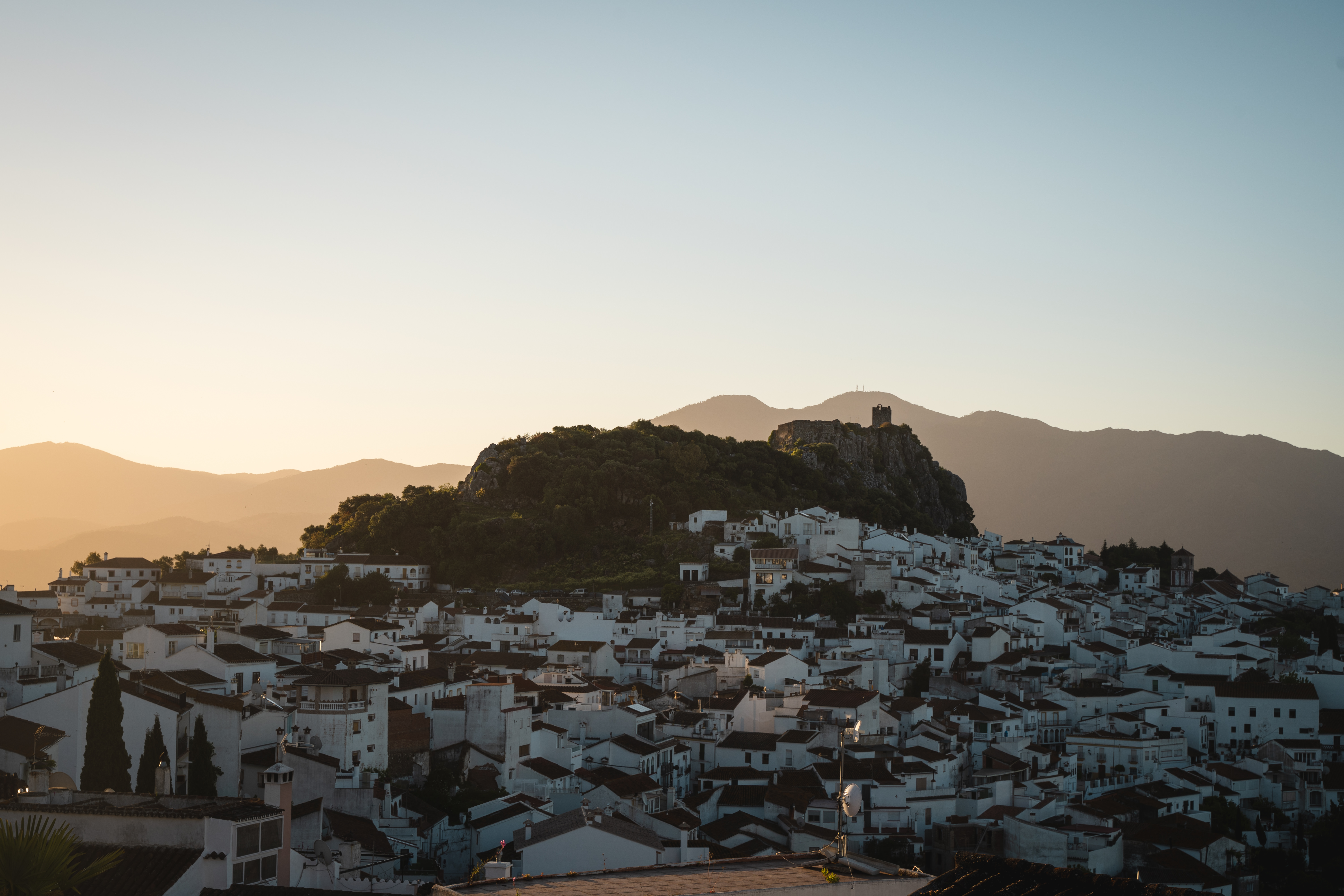 Gaucin village is under 1 km (walking distance)