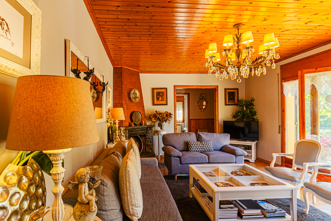 Tastefully decorated and painted