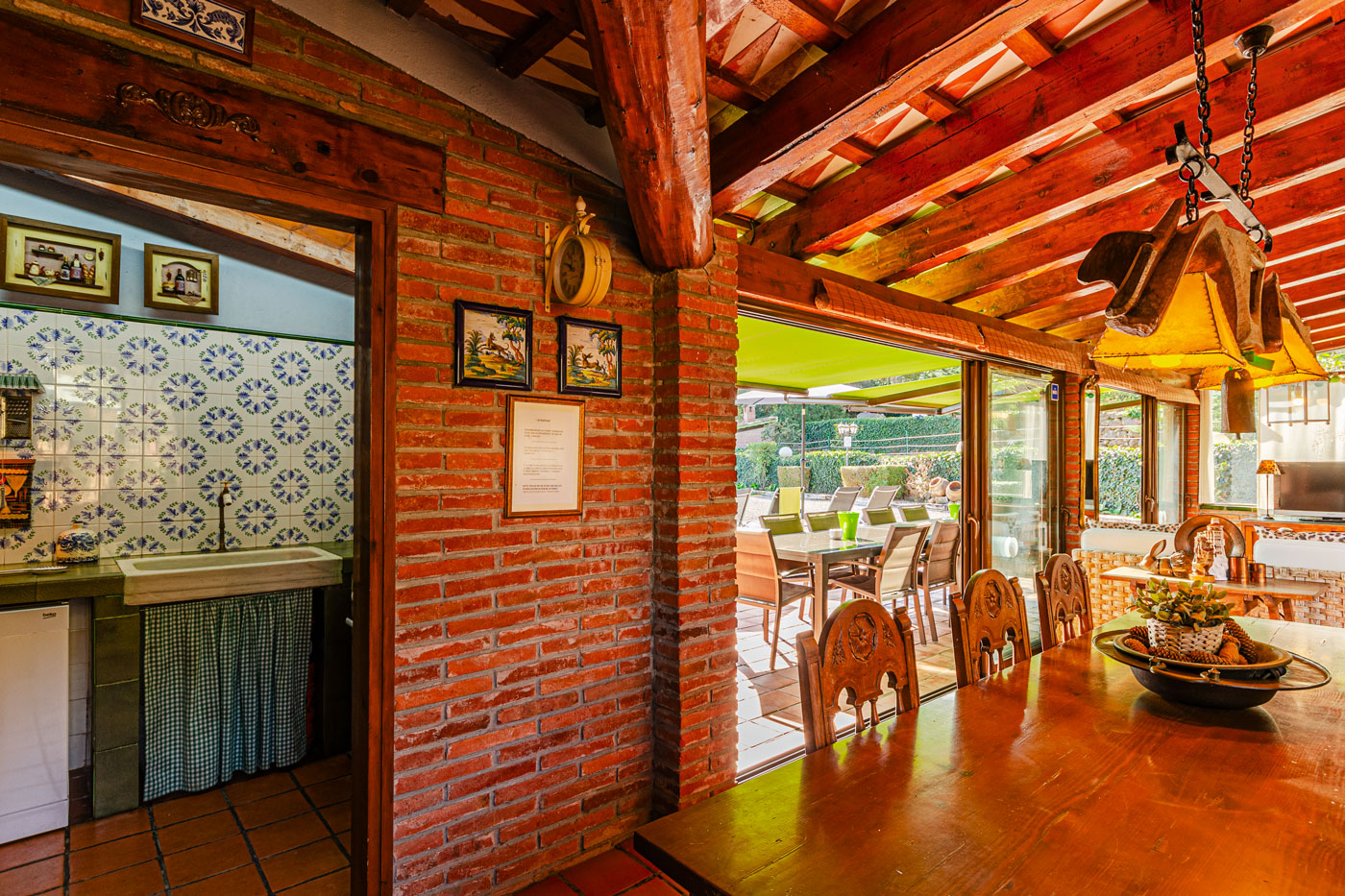 Dining facilities at pool house