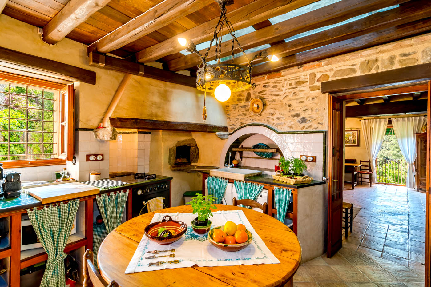 Kitchen opens to large dining / lounge