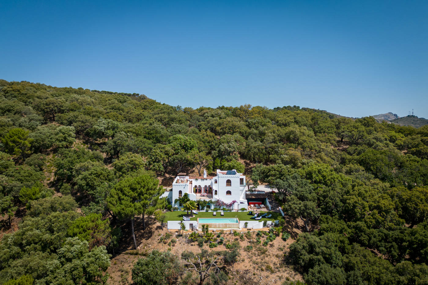 Your private villa in 26 acre of private grounds