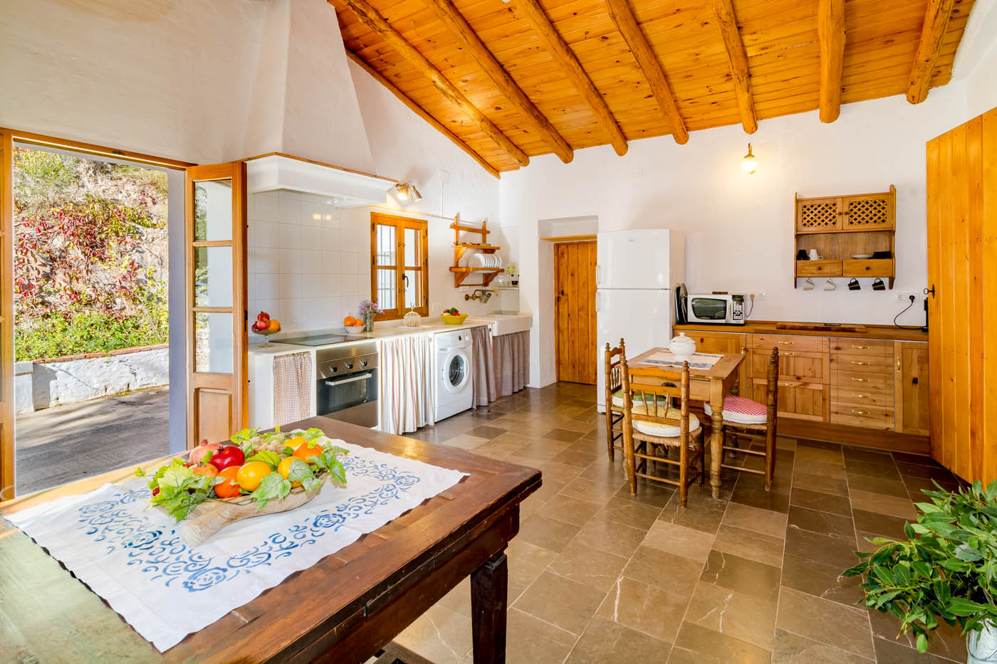 La cocina se abre al patio 