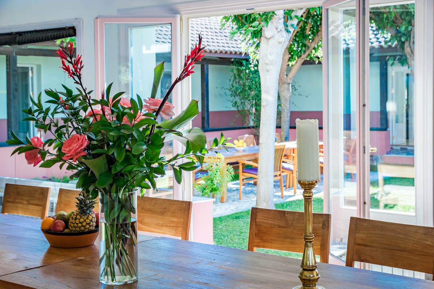 Comedor abierto al patio