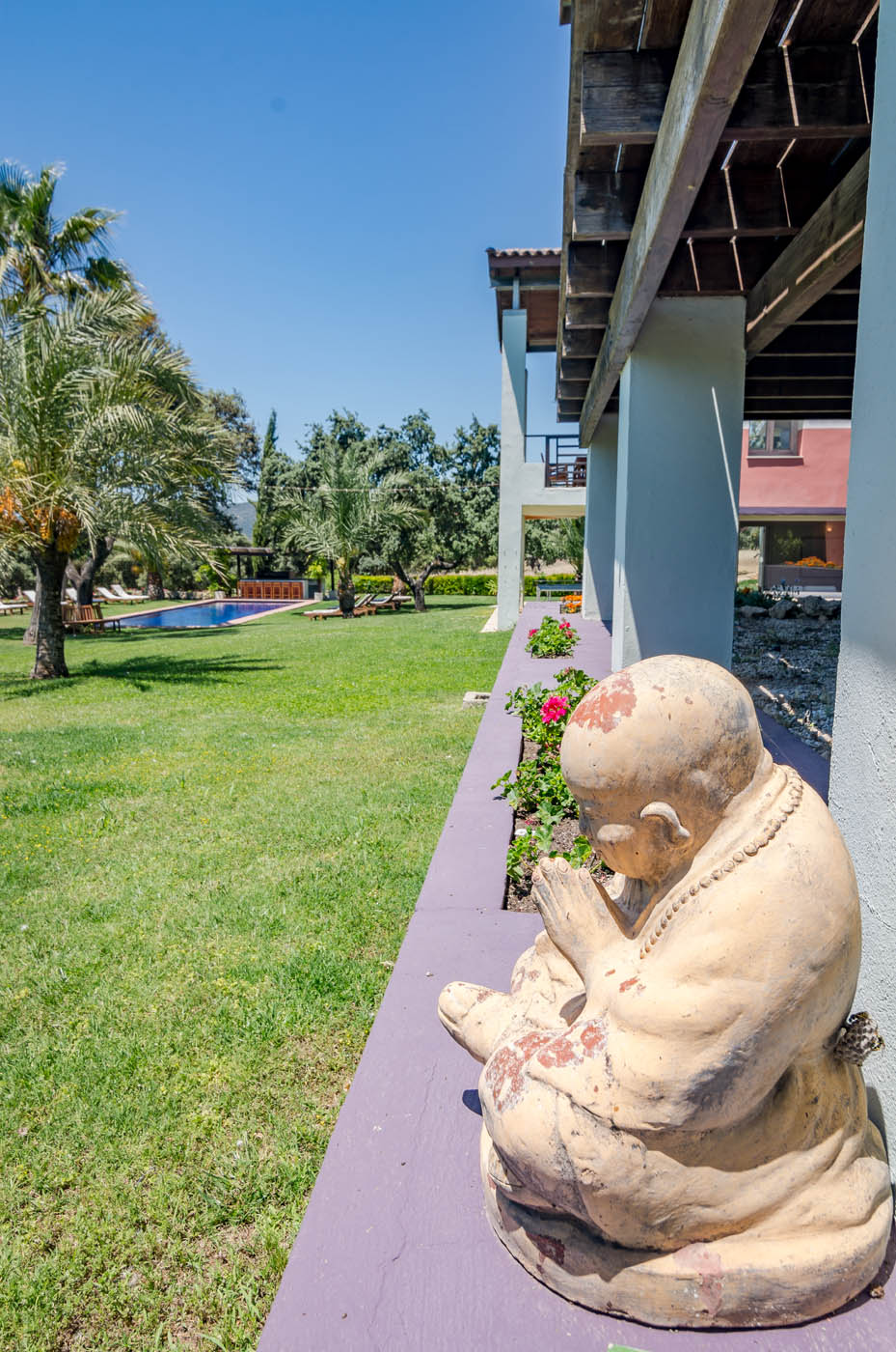 Dormitorios y sala de estar, ambos se unen en la parte trasera