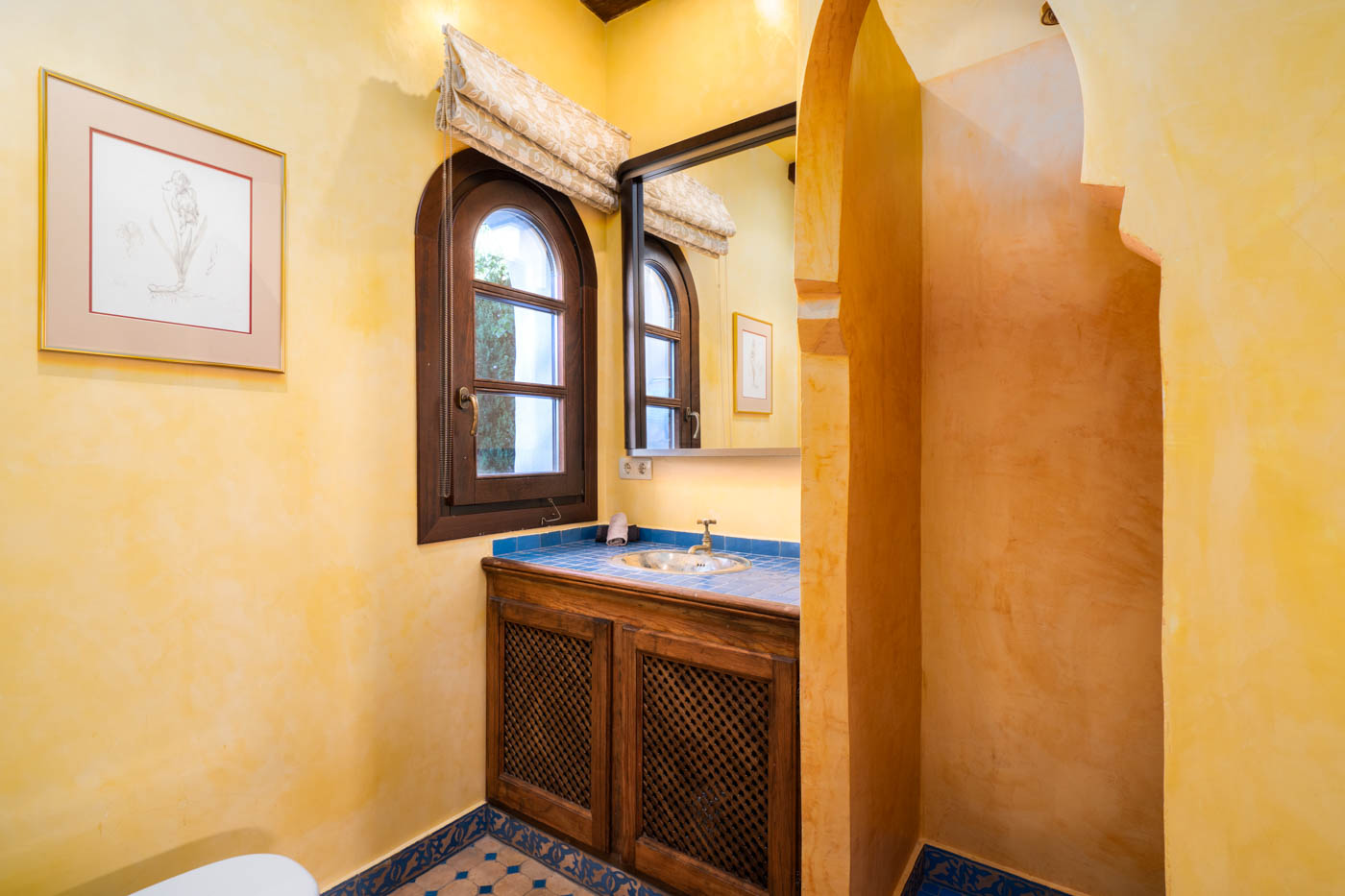 Baño privado con ducha a ras de suelo