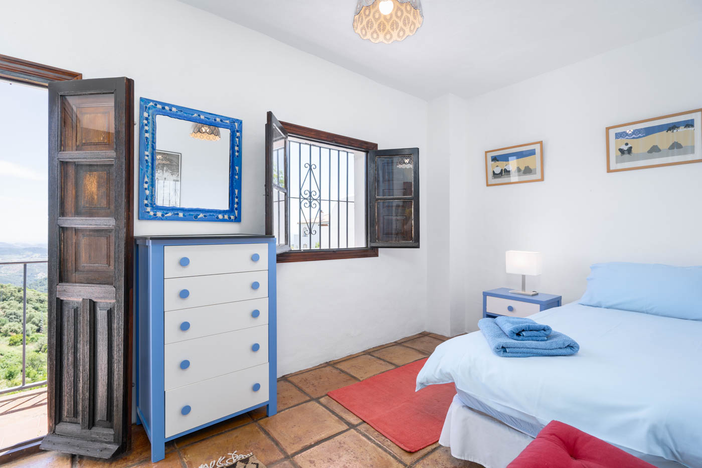 Single bedded room on first floor with balcony