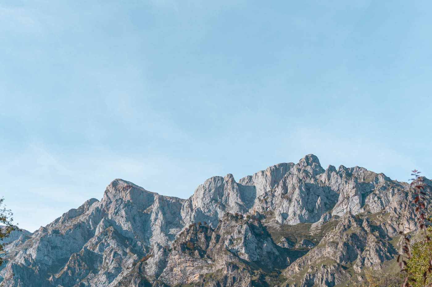 Dramatic high mountain scenery 