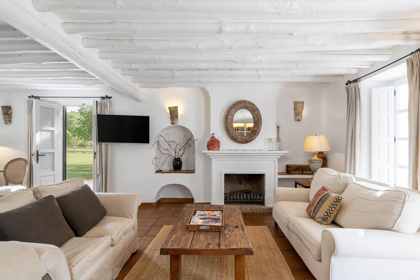 Stylish country home: lounge