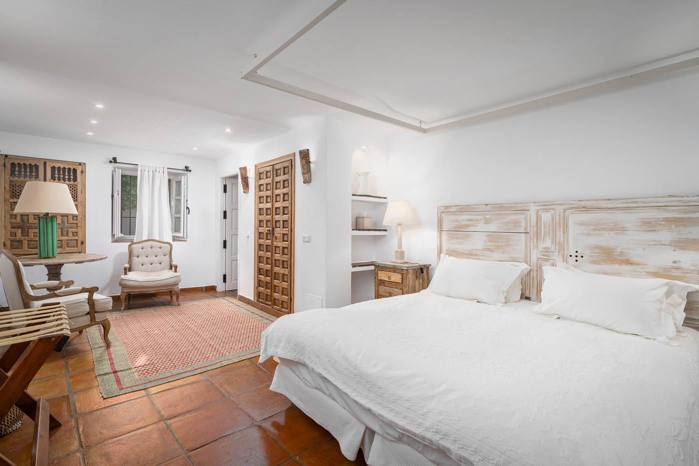 Bedroom 1 (with separate access)