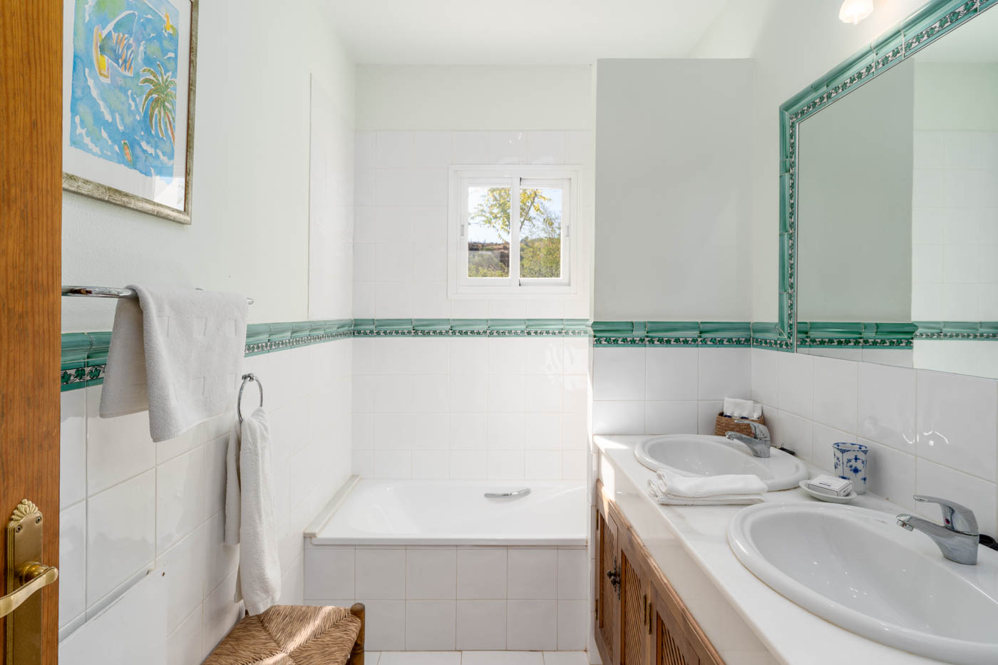 Master bedroom en suite facilities