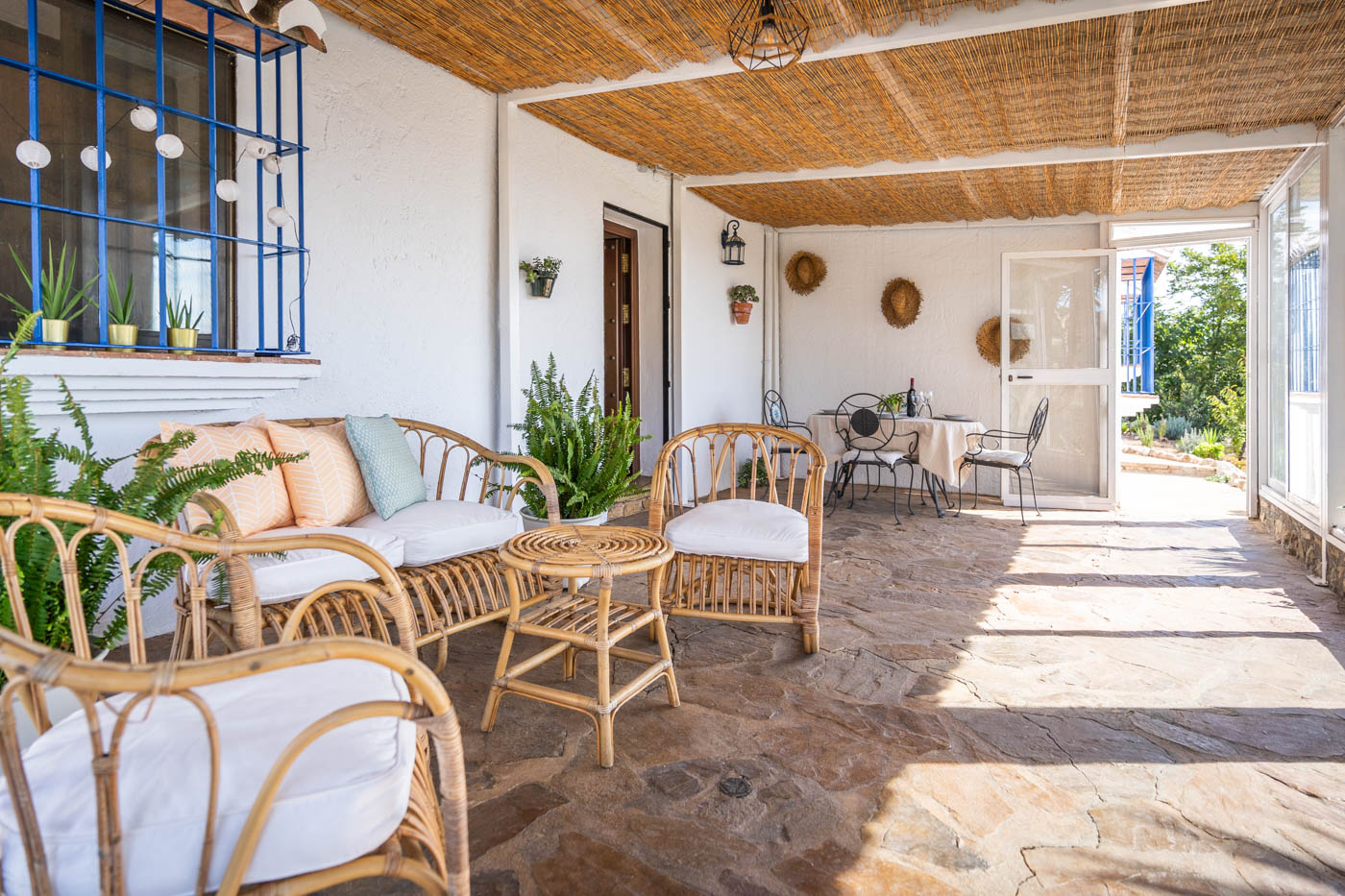 Conservatory / terrace 