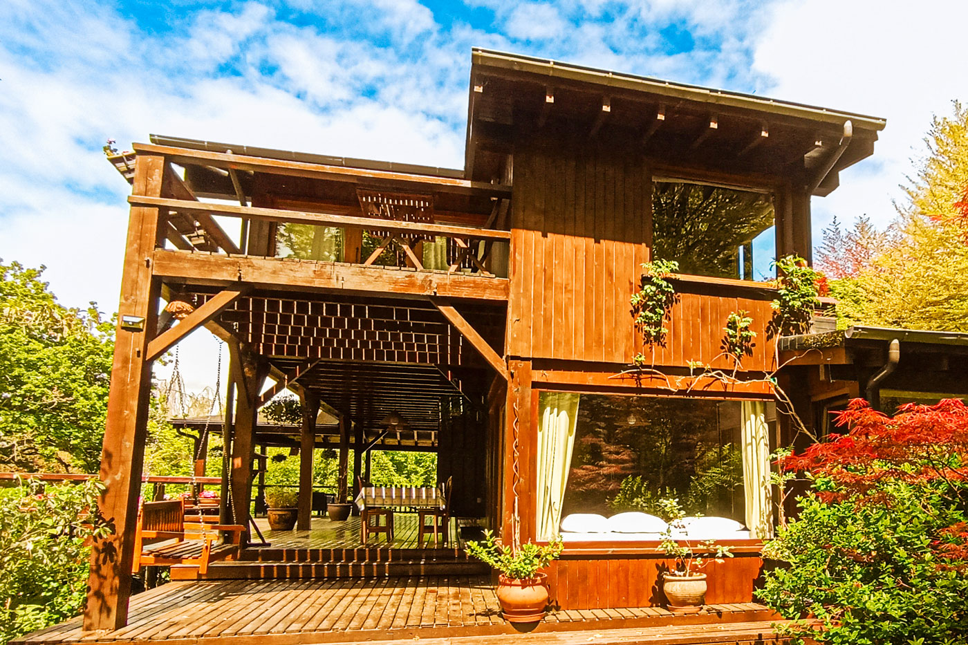 Access to single bedroom and conservatory