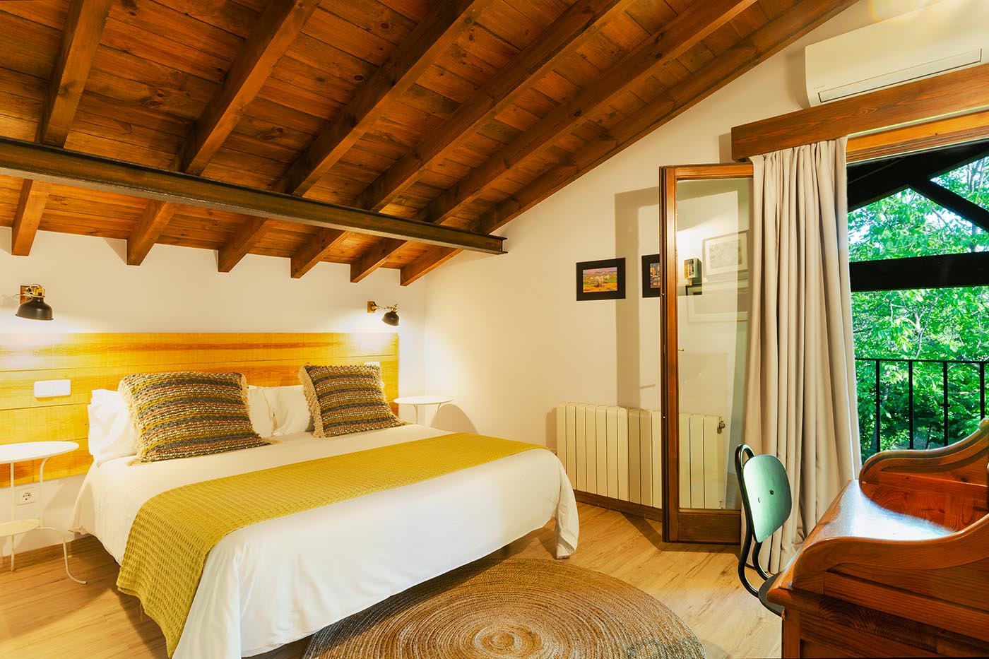 First floor bedroom with balcony