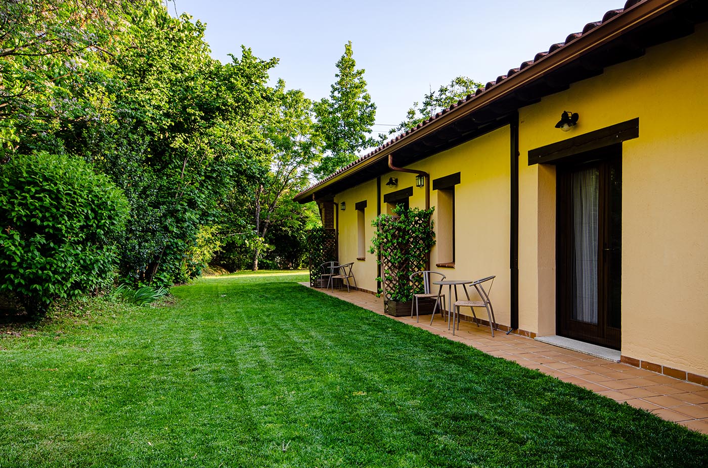 Bedrooms on ground floor also with access to gardens