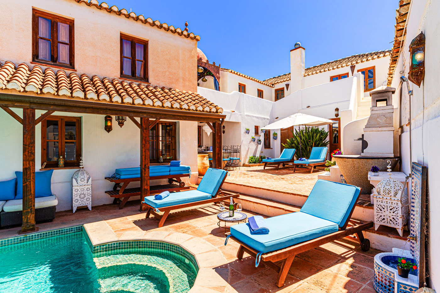 Piscina con escalones 