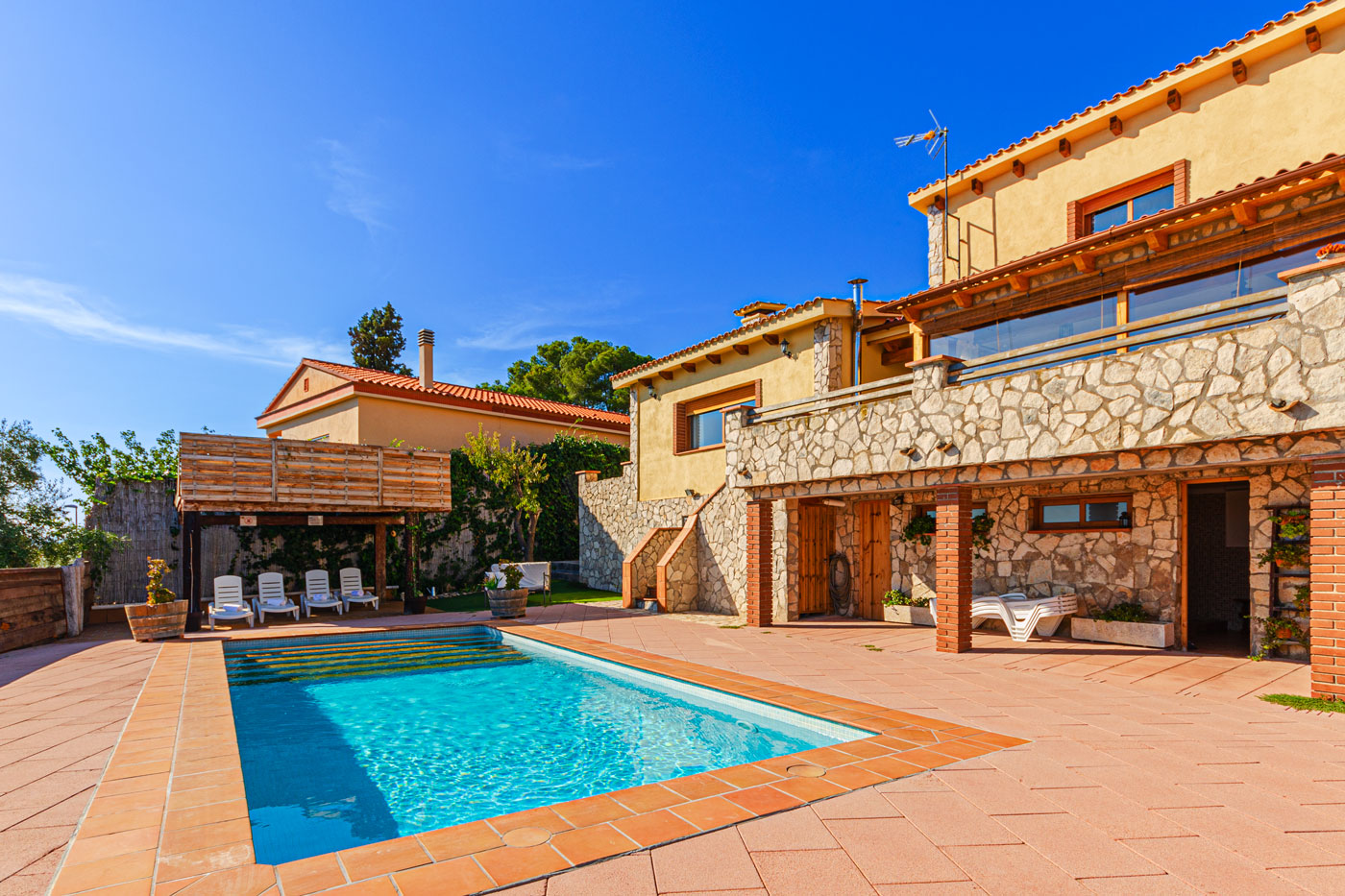 Although there are other villas around, there is good privacy