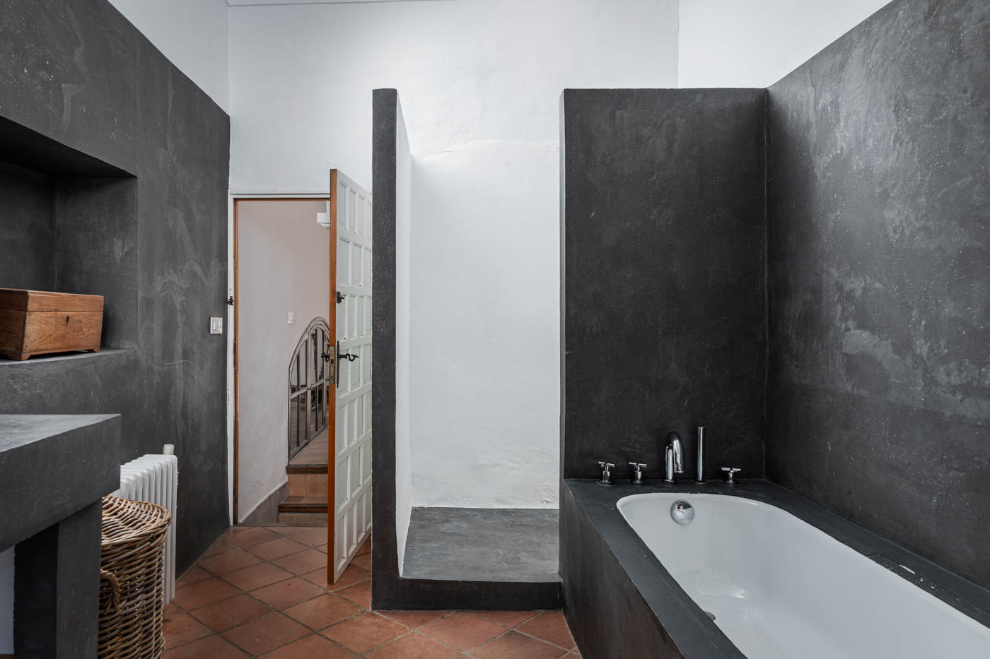 First floor bathroom (walk-in shower and bathtub)