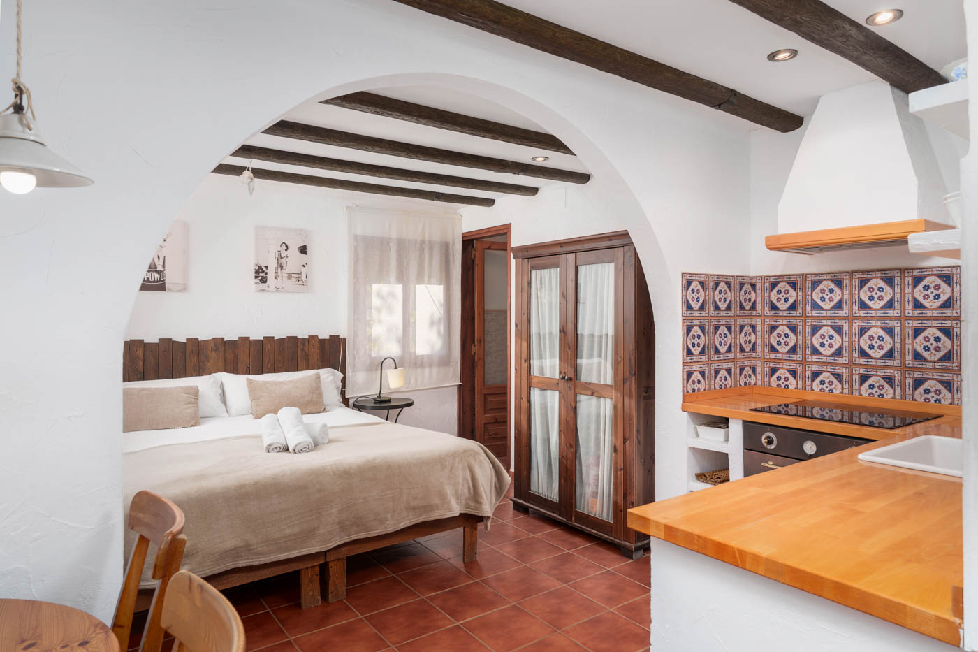 Bedroom, se accede desde exterior (parte delantera de la casa)