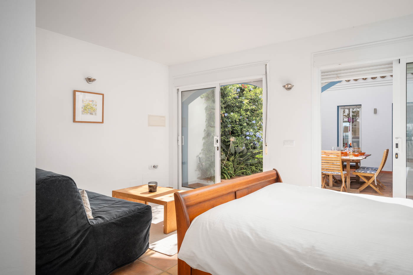 Habitación anexa junto a patio, frente a cocina