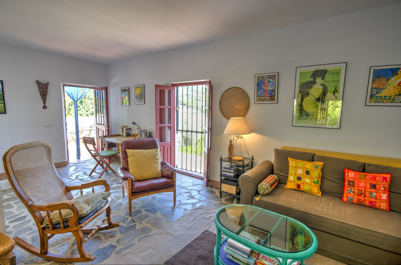 Salón en primera planta con salida a terraza