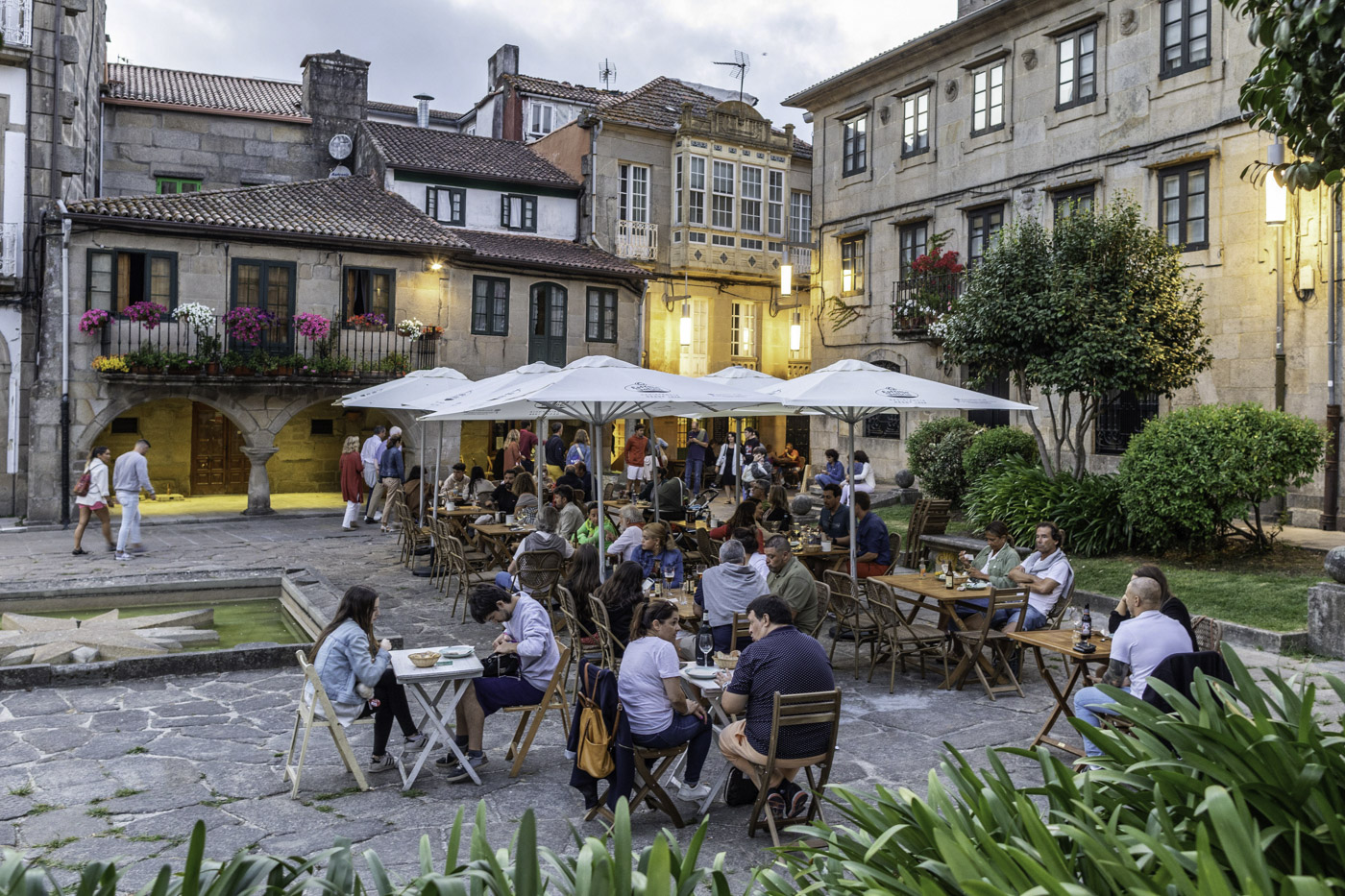 Historic Pontevedra city is 15 mins drive away