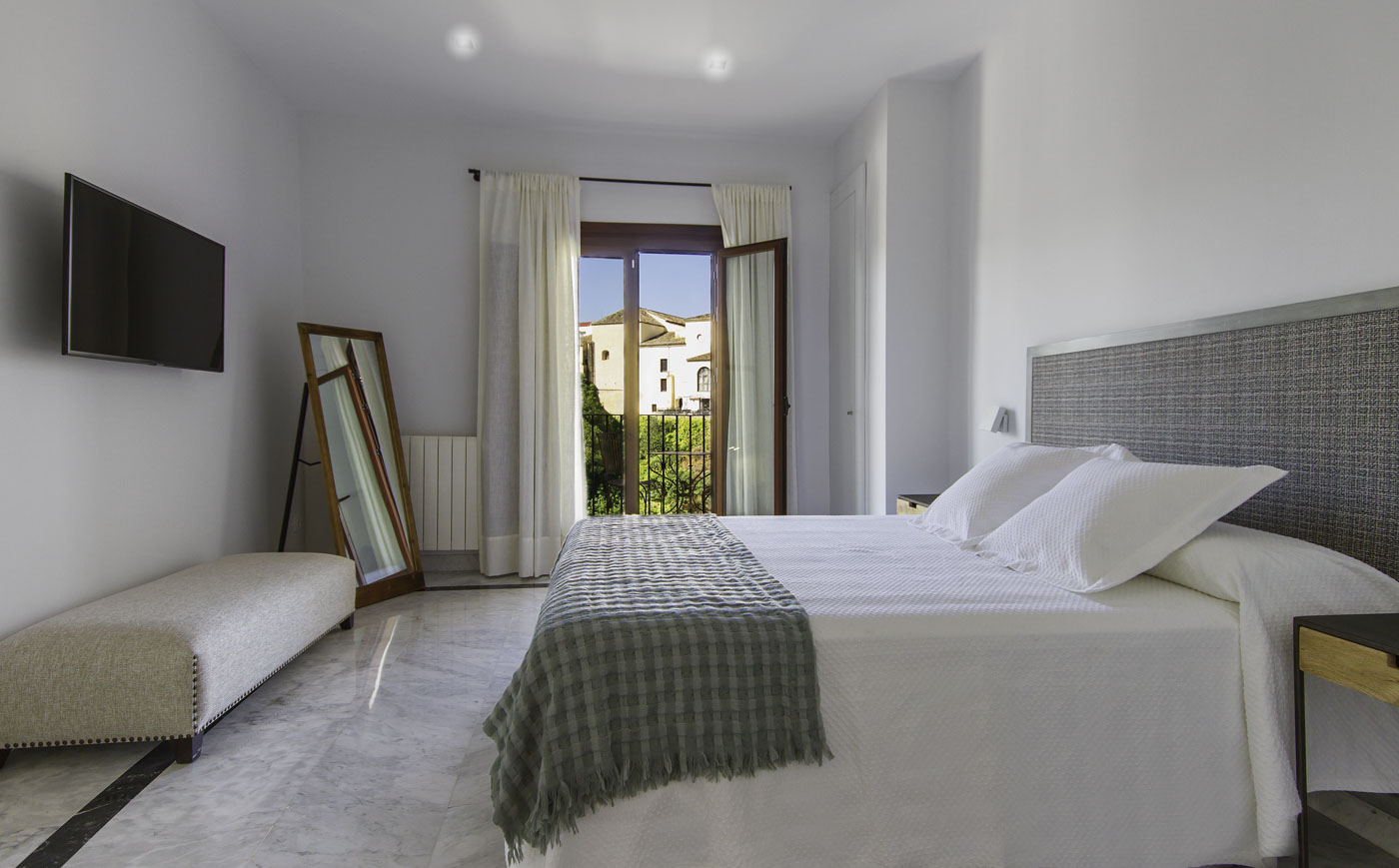 Las habitaciones con cama doble tienen terraza