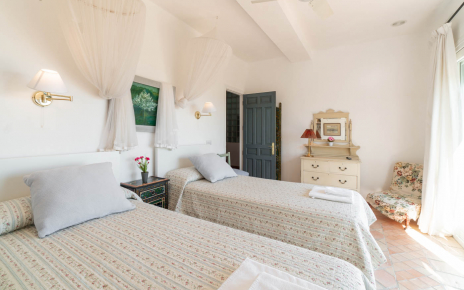 Habitación con dos camas