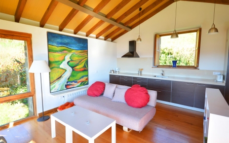 Open plan living area on 1st floor