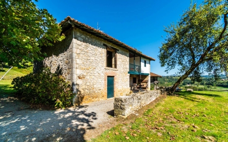 Park your car right next to your holiday cottage