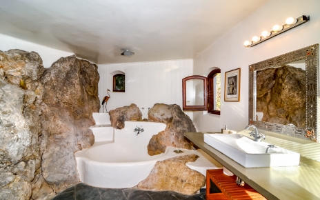 Original bathroom sculpted on bedrock
