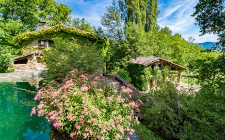 Casa principal y casita