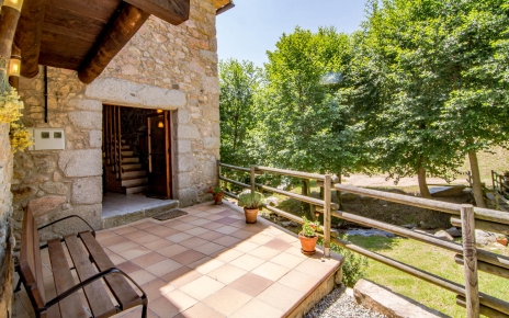 Entrada principal a tu casa rural