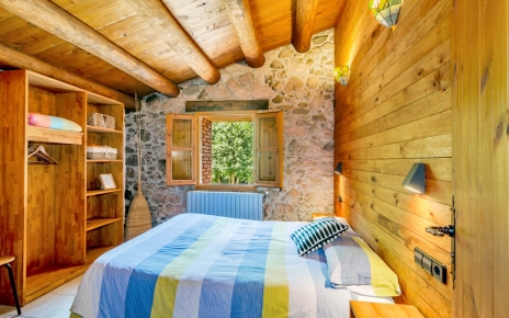 Habitación con cama doble