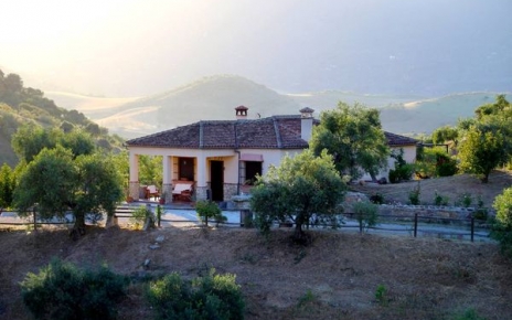 Villa RD39 on a rise above the valley in Summer