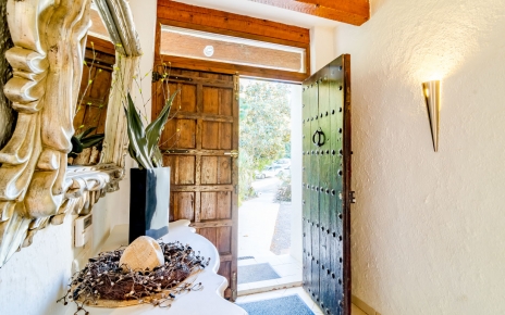 Entering your holiday villa