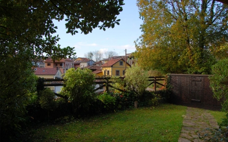 The little village (with a restaurant) is 2 minutes walk away