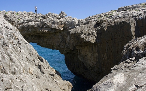 Near Buelna by Cobijeru beach