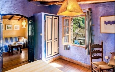 Habitación con cama doble