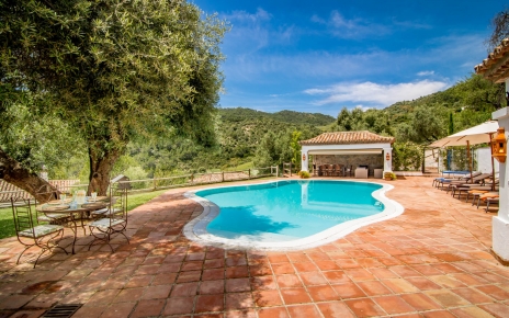 The pool is 12 metre long!