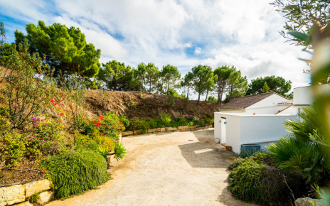 Arriving at your villa. Plenty of parking space.