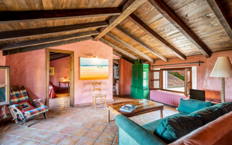 1st floor / attic room