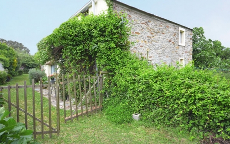 La casa tiene su propia entrada privada