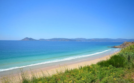 Sus playas locales son arenosas e infinitas