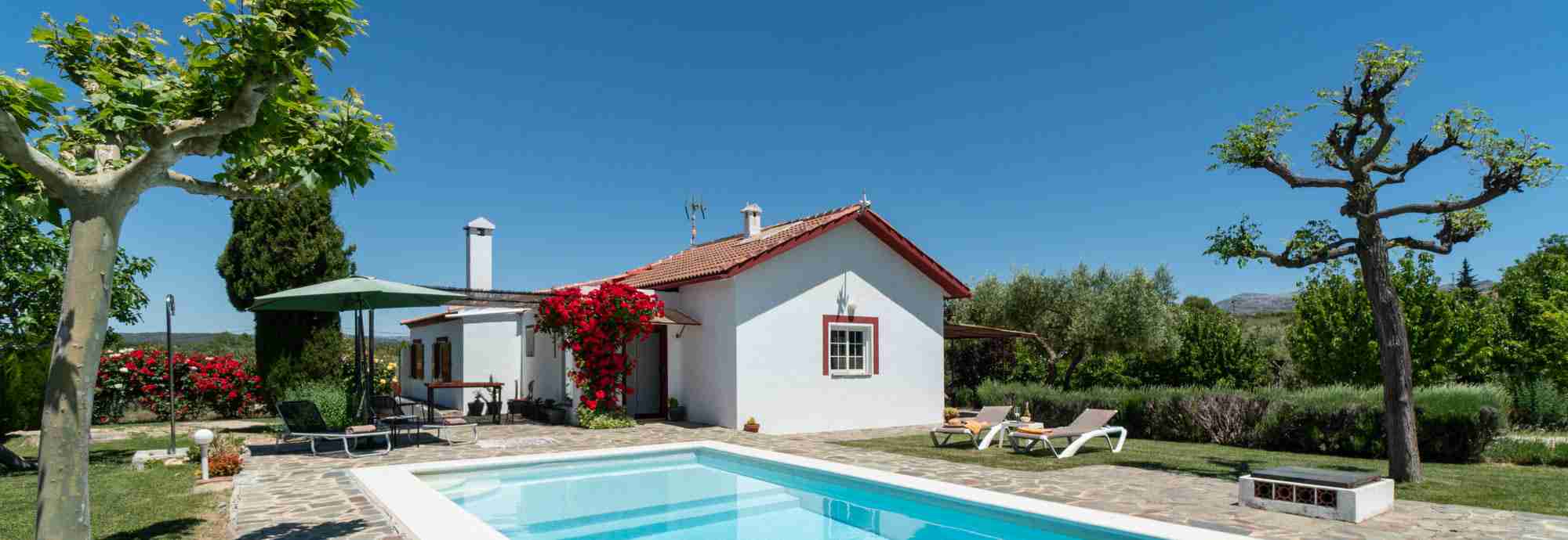 Private 2 bedroom country villa with pool and garden very close to Ronda