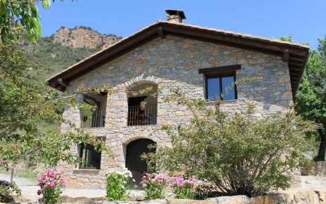 Your Low Pyrenees cottage 