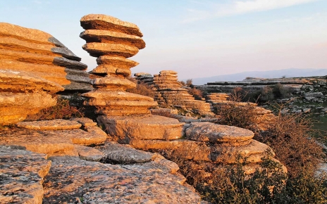 Un paseo local por la cordillera de Torcal
