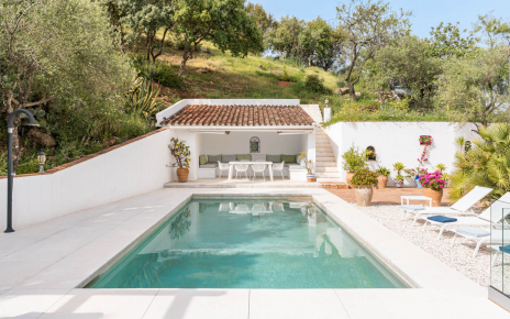 Superb furnished outdoor areas