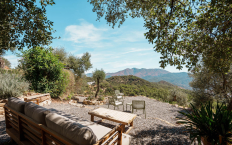 Inspiring corners with furniture